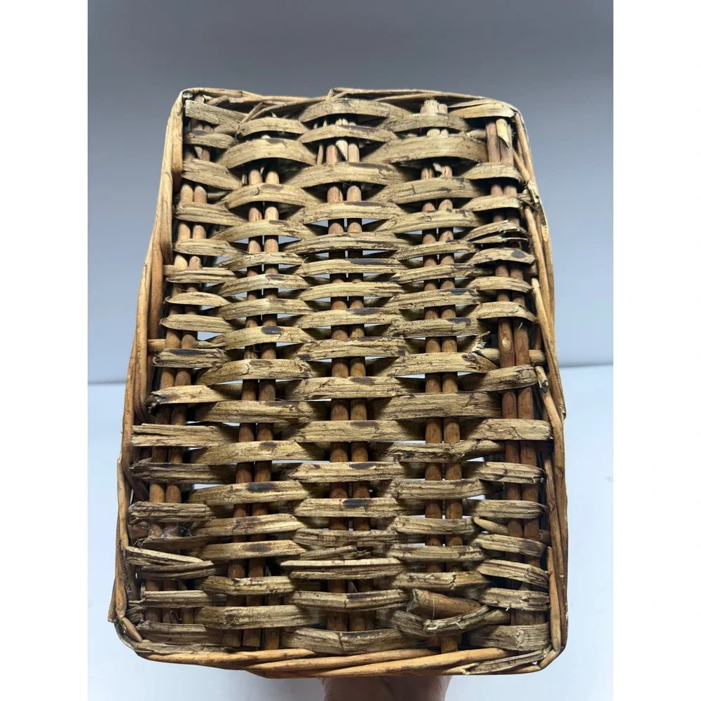 Vintage Rustic Woven Wicker Basket with Twisted Handle Farmhouse Decor Brown